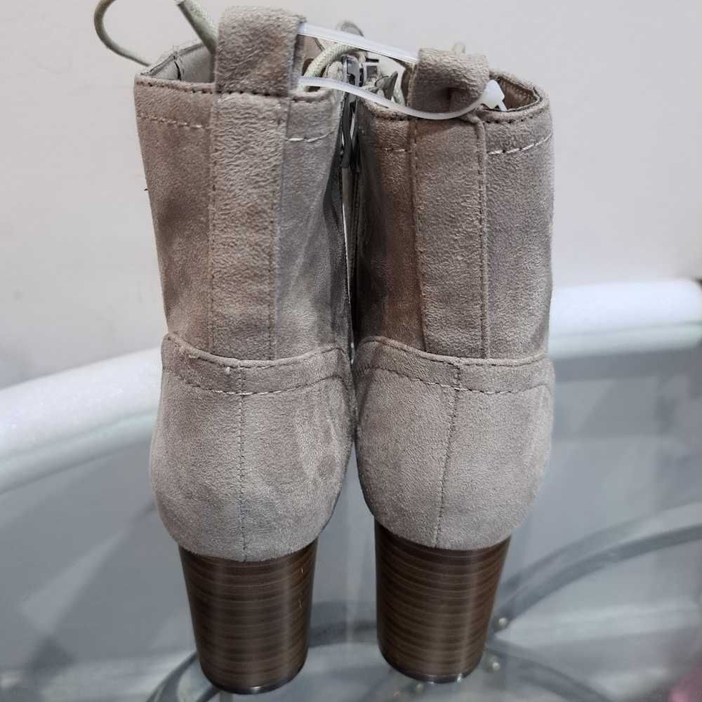 Tru Comfortfoam, NWOT, Boots, Size 9, Color Gray, Brown. - Picture 3 of 4